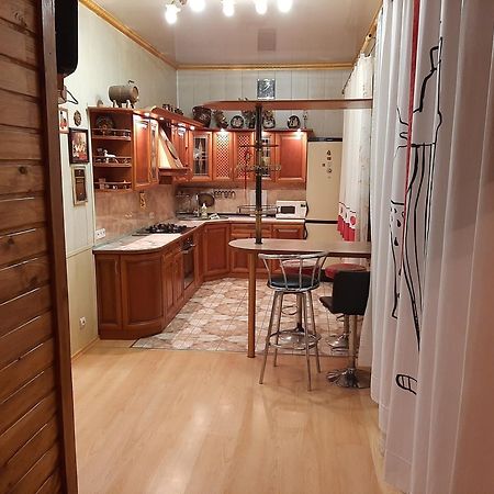Куренiвський Двiр Киев Экстерьер фото
