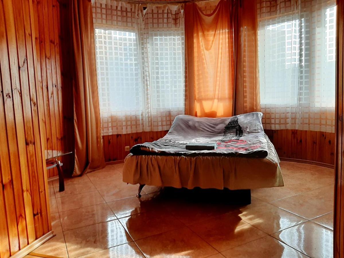 Куренiвський Двiр Киев Экстерьер фото
